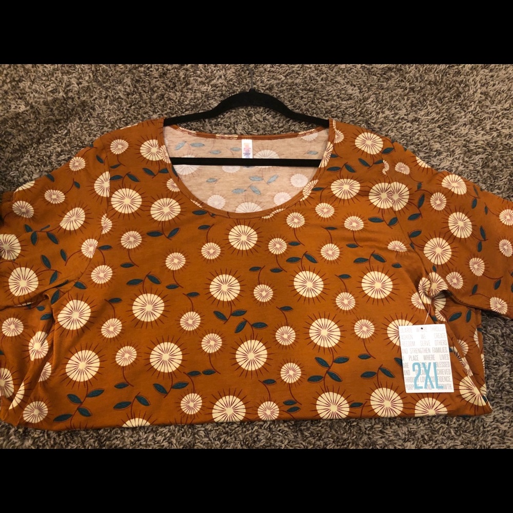 NWT perfect tee